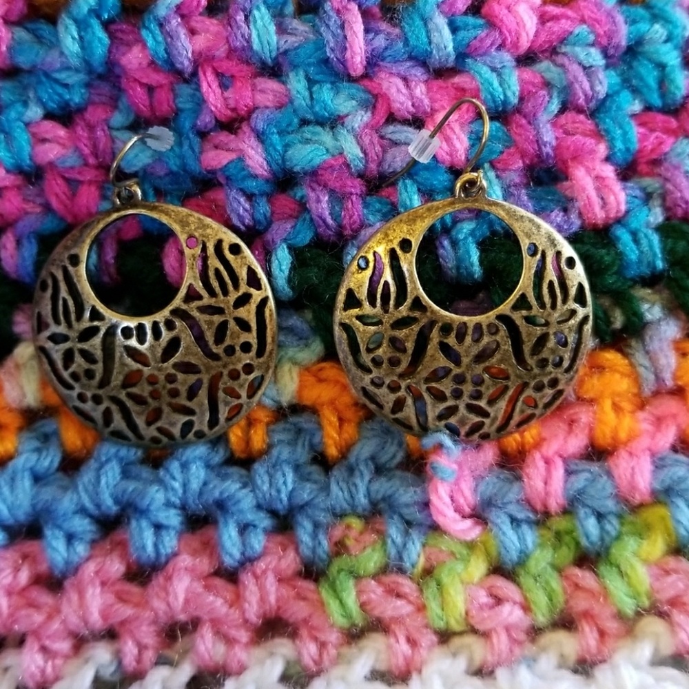 Premier Designs Antique gold earrings